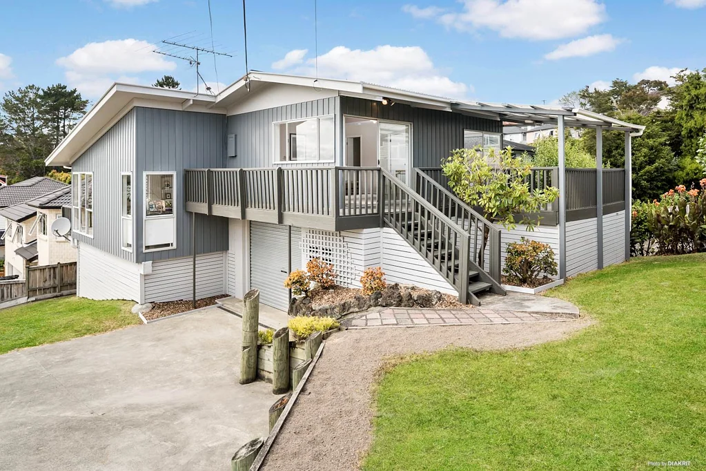 38 Schnapper Rock Road, Albany, North Shore City, Auckland