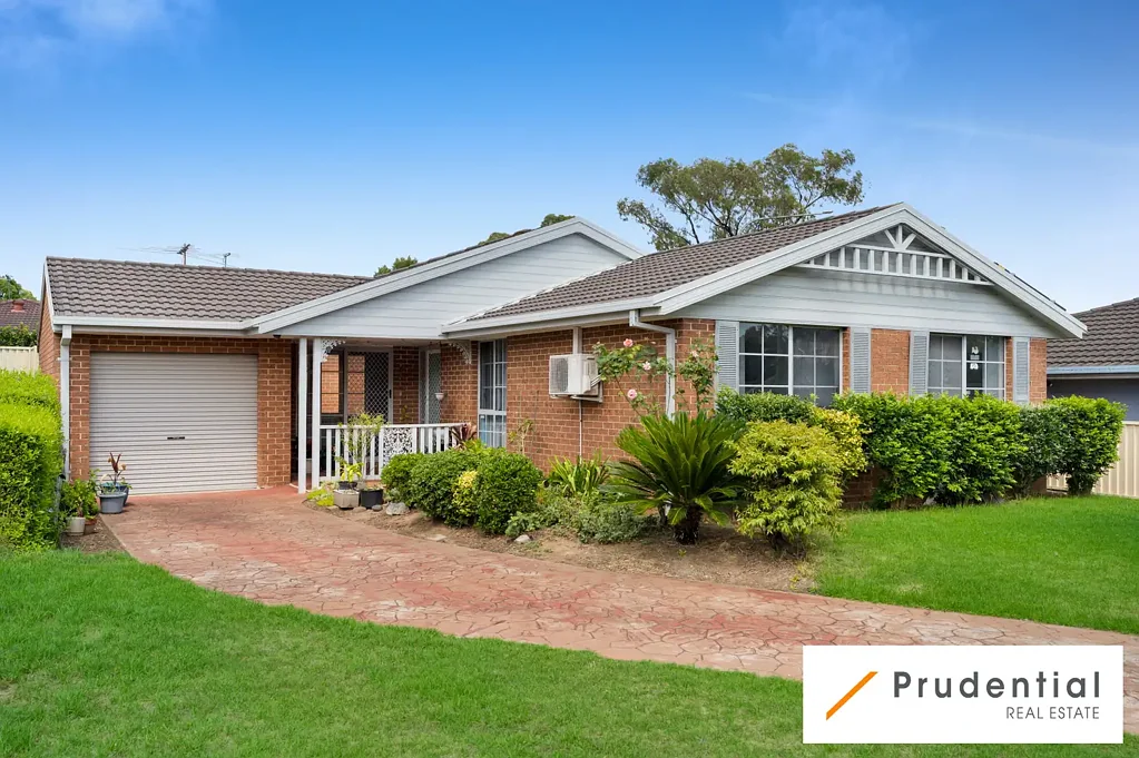 27 & 27A Buttercup Street, Macquarie Fields, NSW 2564