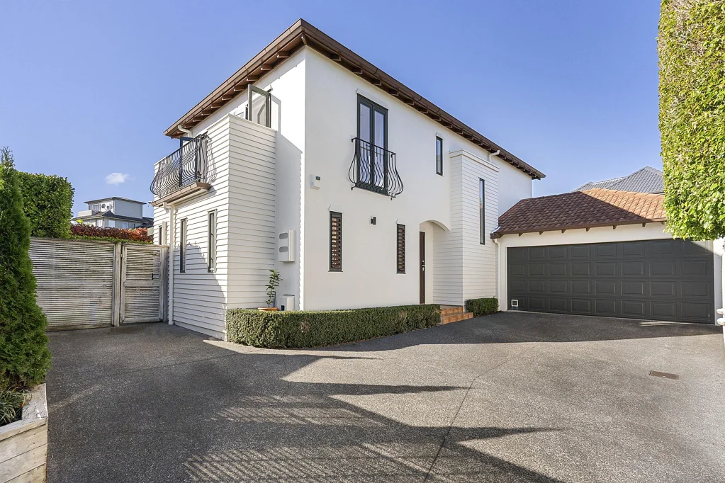 Meadowbank 4 Bedroom Generous Space, Easy Maintenance