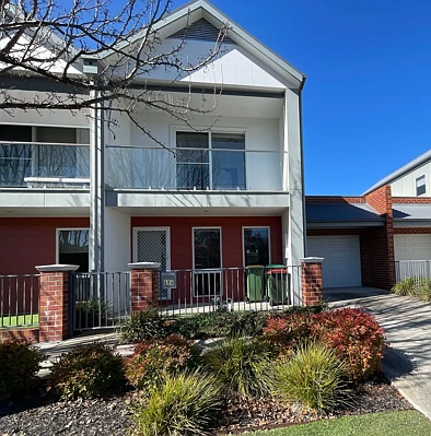 104 Gordon Street, Wodonga, VIC 3690, 2 slaapkamers, 2 badkamers, Townhouse
