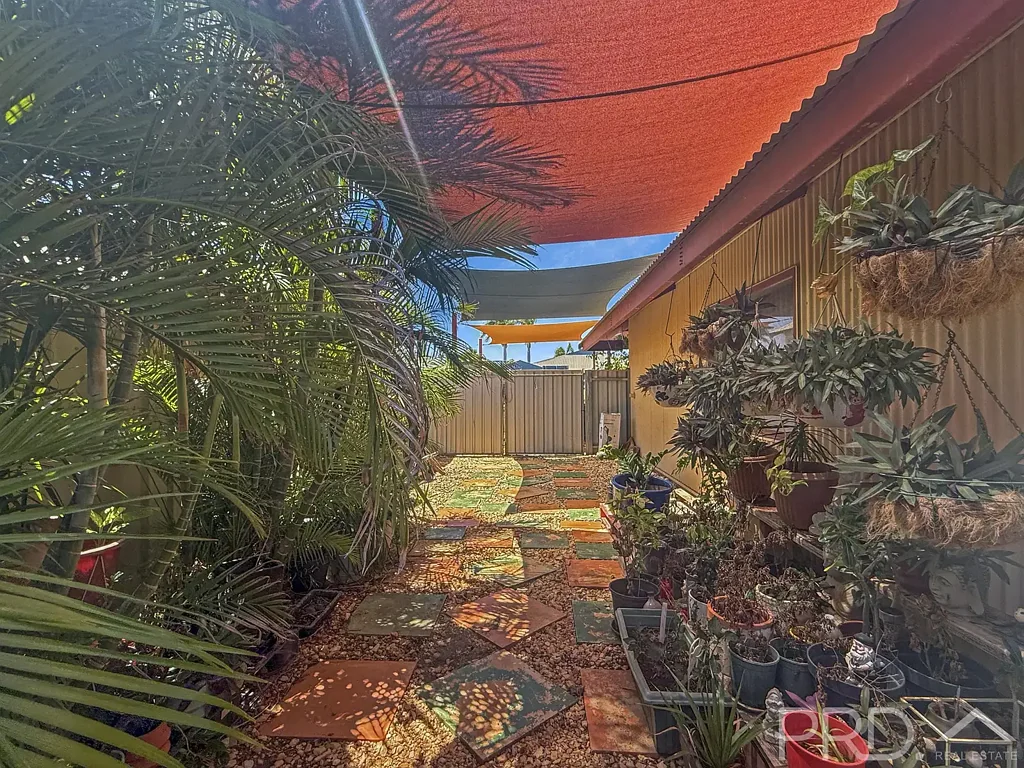 Large Family Home in Baynton