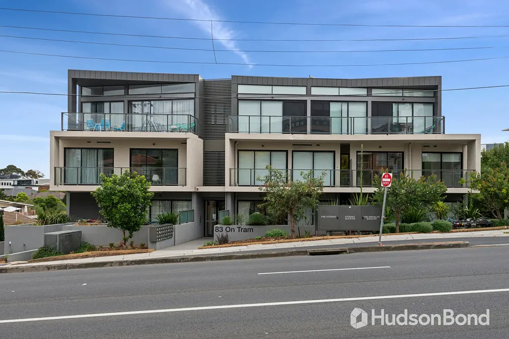 Modern Two Bedroom Apartment in Great Location