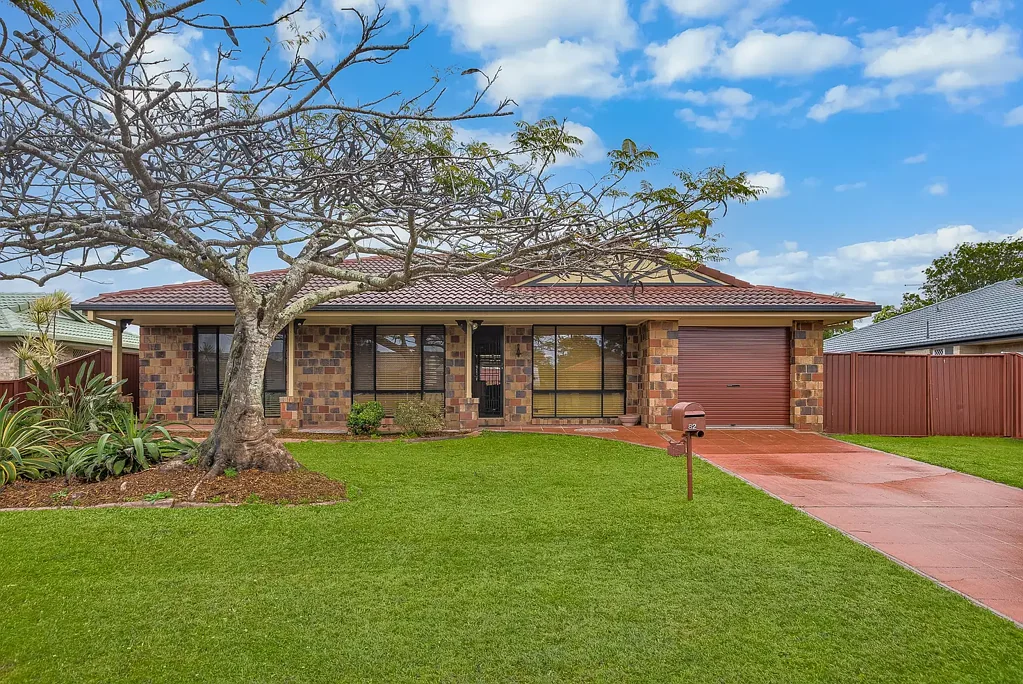 Banora Point 3Zimmer Family Comfort, Poolside Living and Exciting Potential
