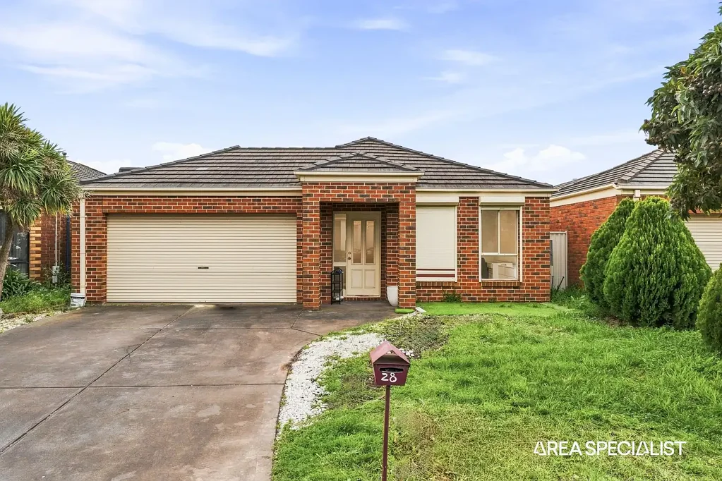 Caroline Springs 4 Bedroom Primely Located at an affordable price