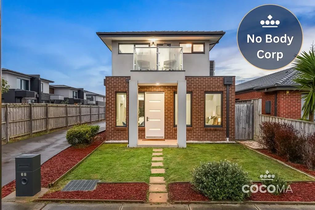Keysborough 3 Slaapkamer Near New Corner Living with Three Bathrooms and Exceptional Convenience