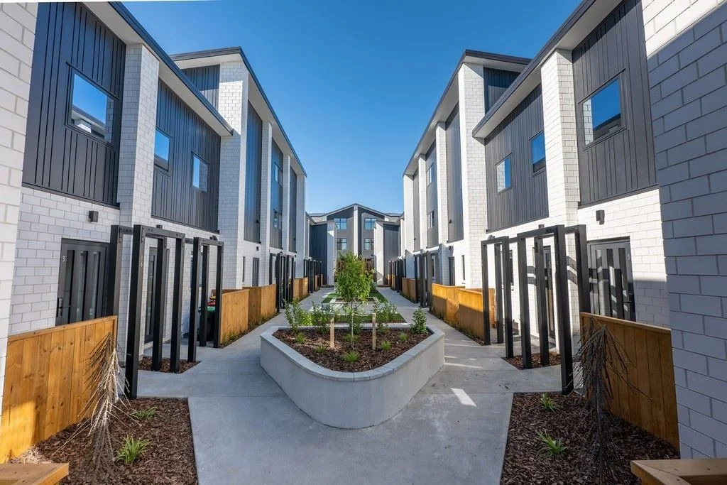 One bedroom home close to the city!