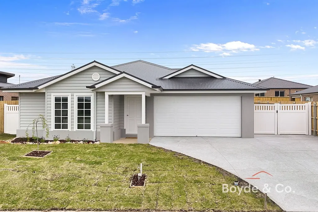 41 Freeman Circuit, Newborough, VIC 3825