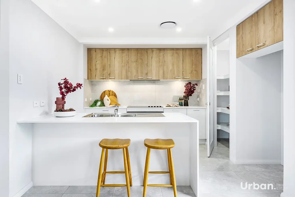 Lochinvar 3Zimmer Turnkey 3-Bedroom Duplex in Lochinvar Downs | Complete by McDonald Jones | $1,000 Deposit
