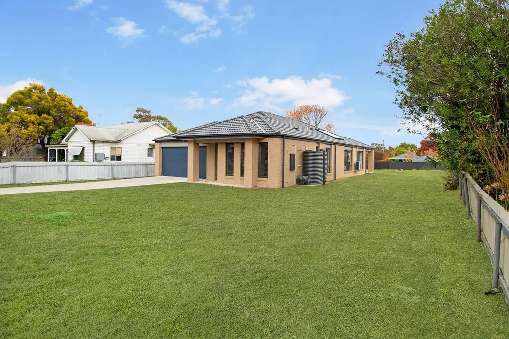 179 Albury Street, Holbrook, NSW 2644