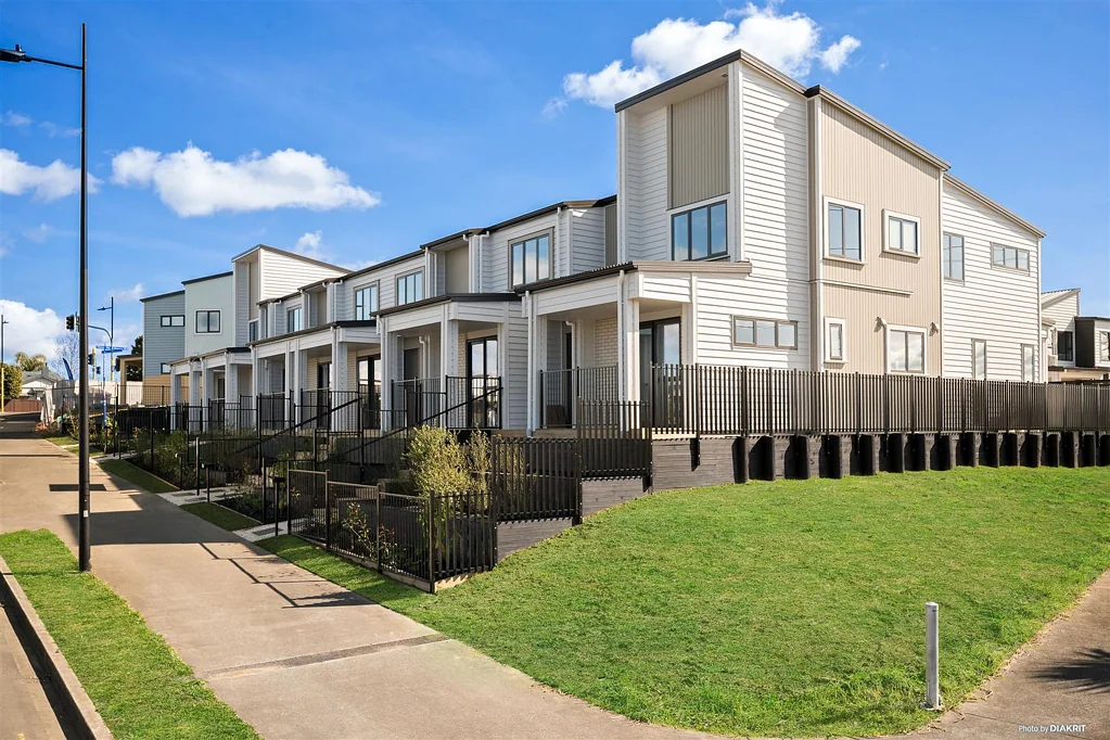 Drury 3房  Modern Spacious Living with Dual Master Suites
