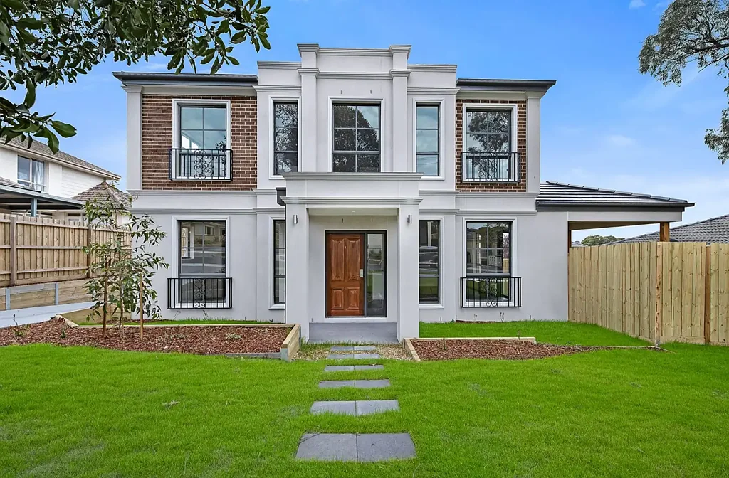 Mount Waverley 4Kwarto High End Modern Living within the MWSC Zone