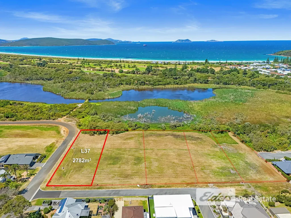 Mira Mar  Expansive Lifestyle Opportunity close to Middleton Beach