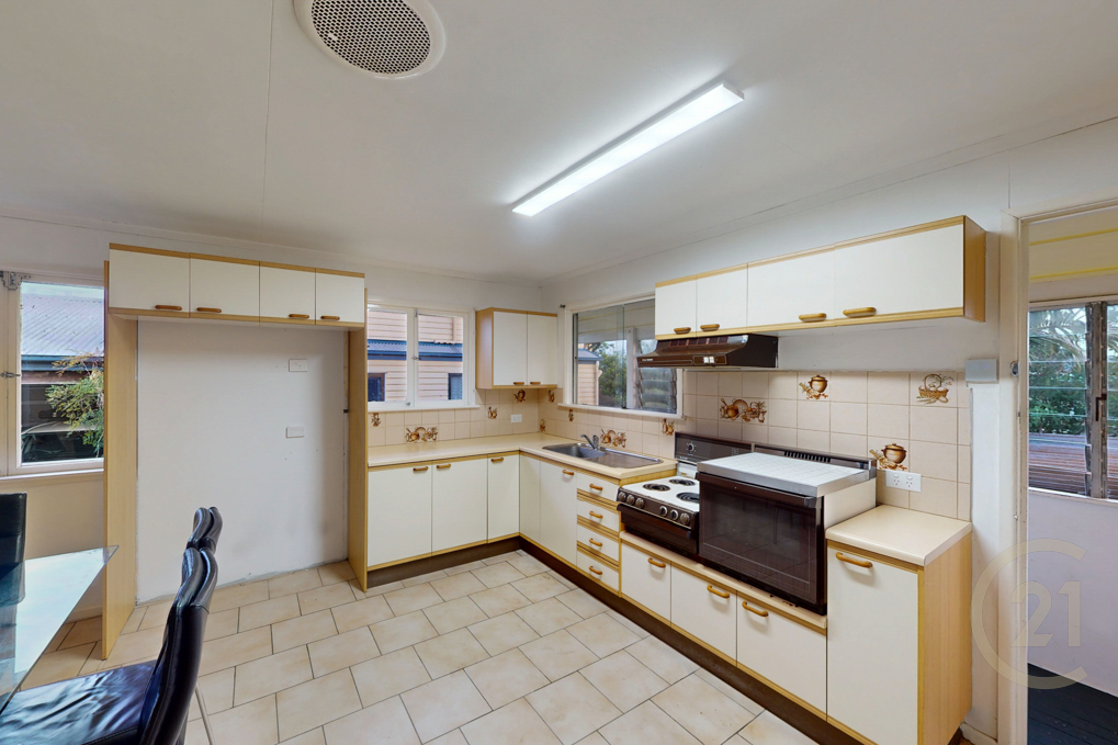 155 PATRICKS RD, FERNY HILLS QLD 4055, 0 chambres, 0 salles de bain, House