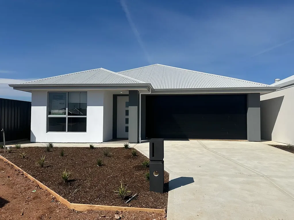 Spacious New Build!