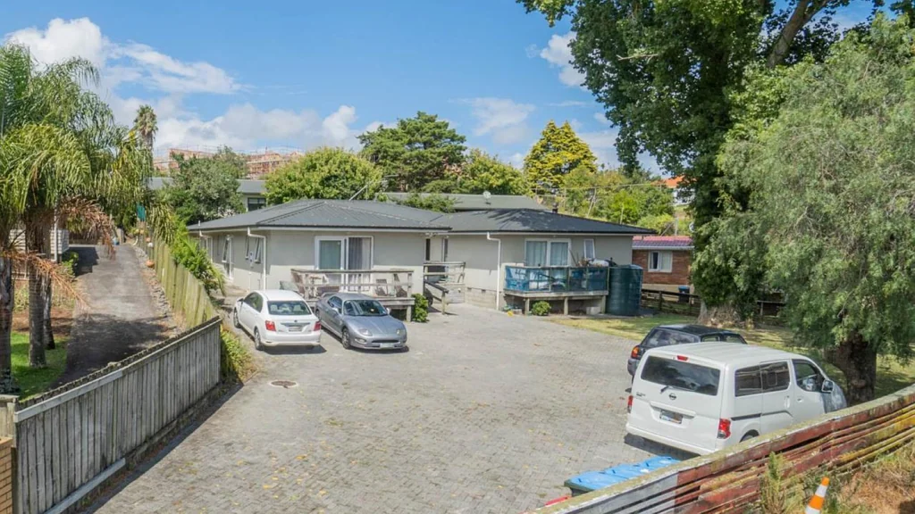 Auckland Central Freehold investment with fantastic returns | Resort Brokers ID : 1858