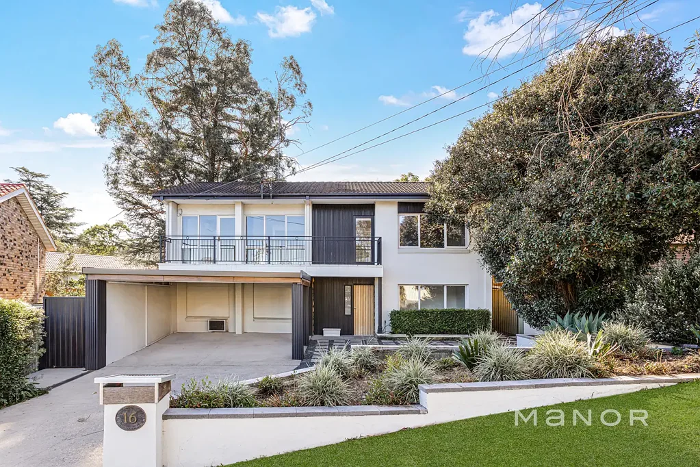 Stylish Family Home in Prime Winston Hills Location!