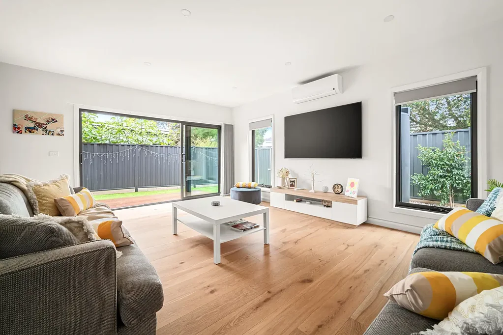 Rosebud 3 Bedroom Contemporary Comfort and Quality