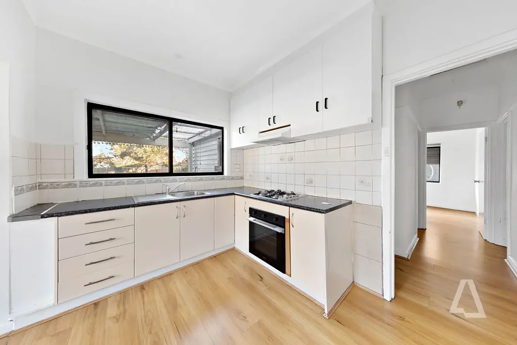 Light-Filled Living in a Convenient Location