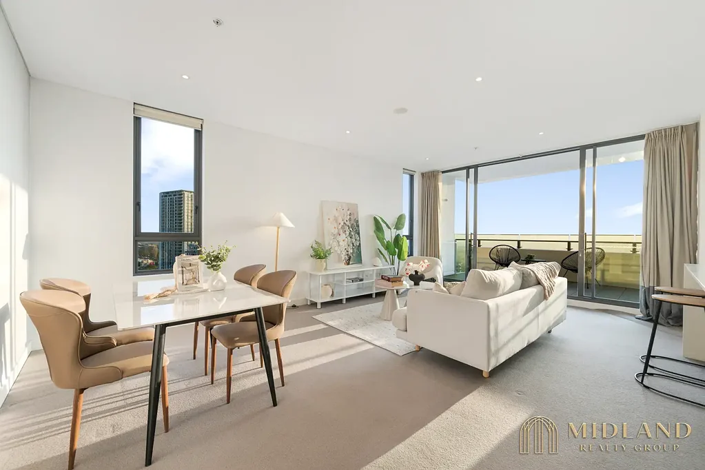 Chatswood 2Phòng ngủ The Pinnacle of Chatswood Living | 'Era' Mirvac with Expansive City & Blue Mountains Views