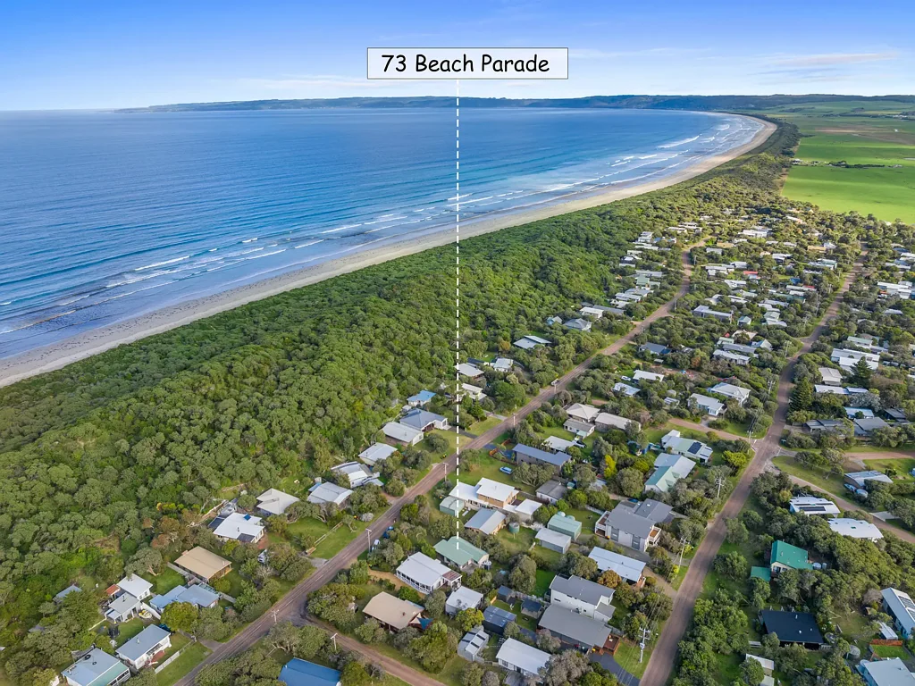 Sandy Point 2침실 Potential in prime location