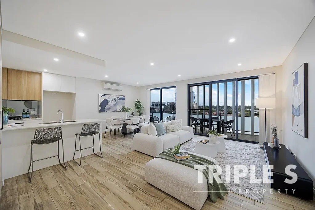 Homebush 2房 Vogue大楼顶层 两居室最大户型 双阳台 私密市景 主卧带套间 双车位储物笼 Level 7 Luxury | Expansive 2-Bedroom with City Views, Dual Balconies & 2 Car Spaces