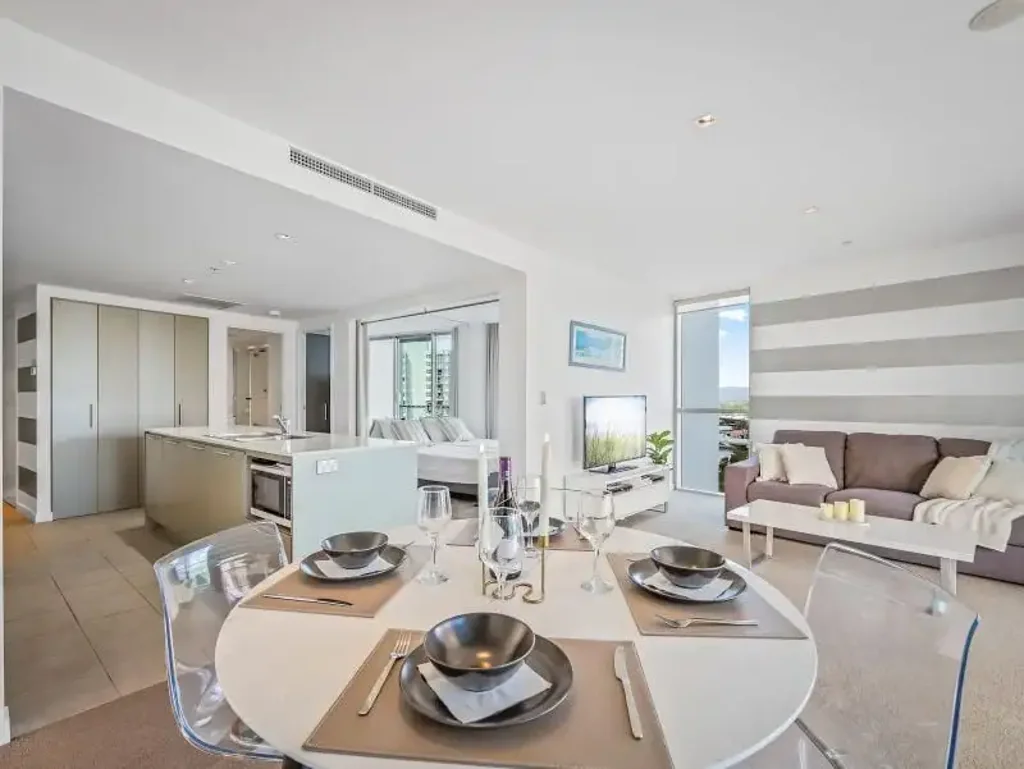 Surfers Paradise 2غرفة نوم Artique Resort | Level 10 | Luxury Coastal Living