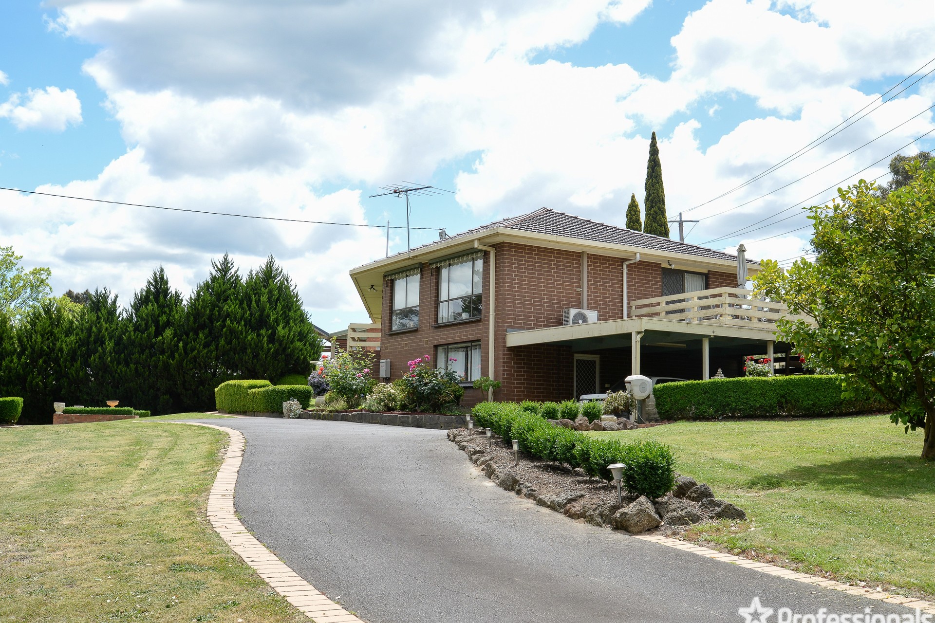 2 BARROWBY AV, WOORI YALLOCK VIC 3139, 0房, 0浴, House