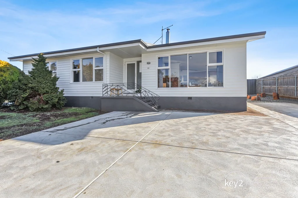 55 West Parade, Deloraine, TAS 7304
