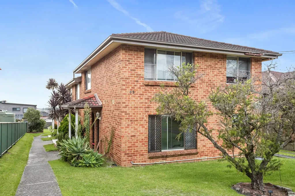 Neat & Comfortable Unit in a Convenient Location