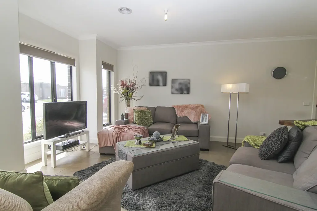 25 Triandra Drive, Brookfield, VIC 3338