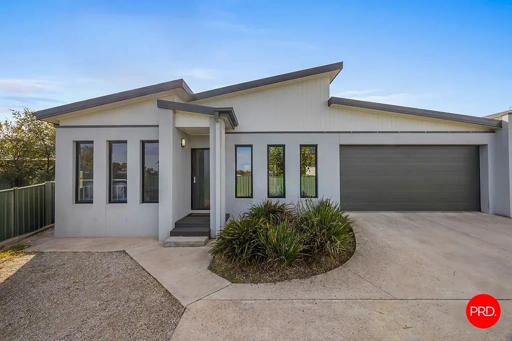 2/4A Ruth Street, Golden Square, VIC 3555