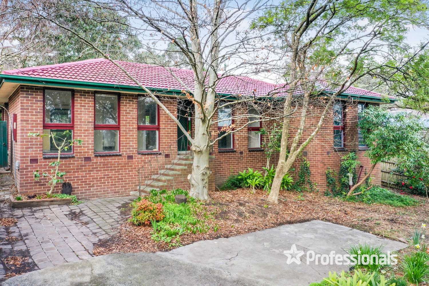 24 MEADOWLARK LANE, MOOROOLBARK VIC 3138, 0 habitaciones, 0 baños, House