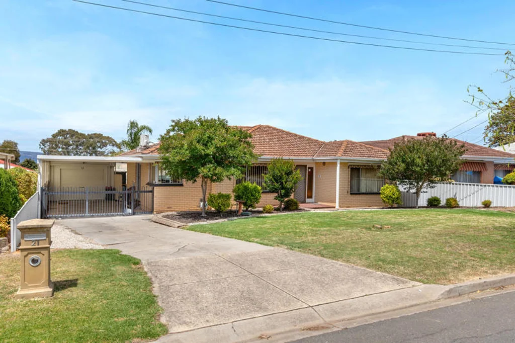 21 Hillary Crescent, Modbury North, SA 5092