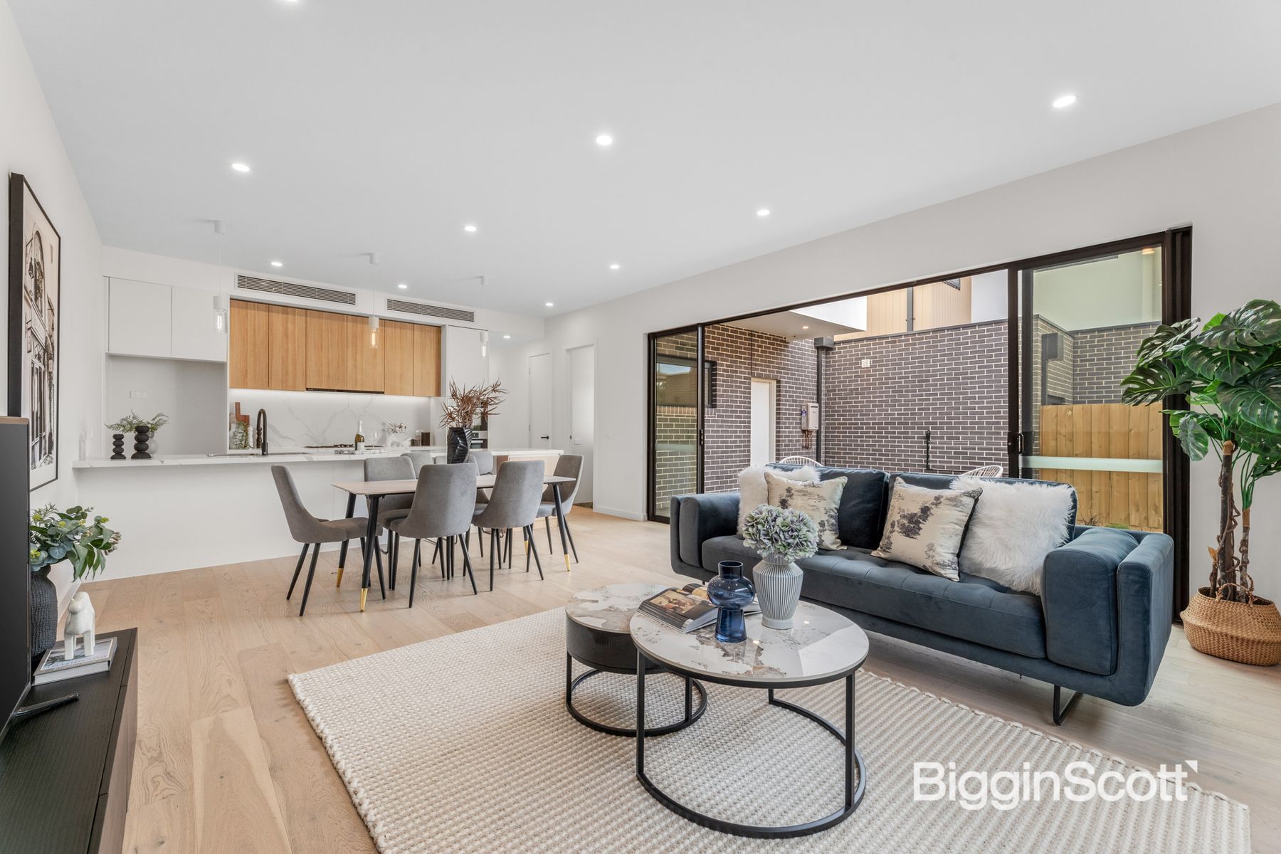 8 BETTY ST, BULLEEN VIC 3105, 0部屋, 0バスルーム, Townhouse