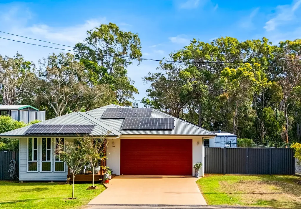 Russell Island 3 Bedroom $679,950 - "DREAMY" Character of Dreams – Soothing – Restful - Abounding with Reverie