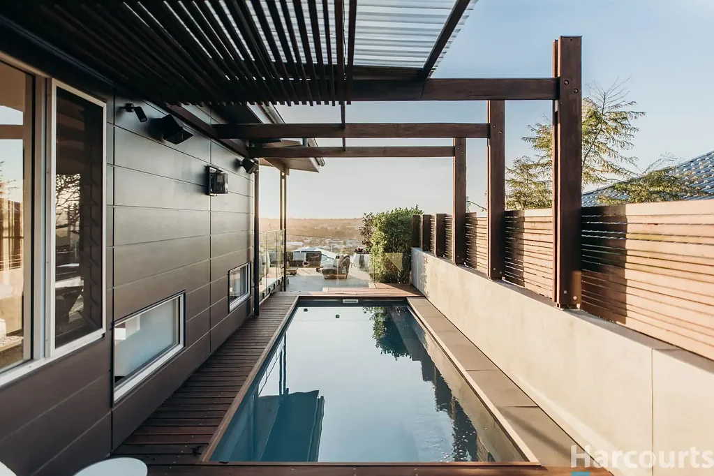 Merewether 5 Slaapkamer Elevated Luxury, Endless Views