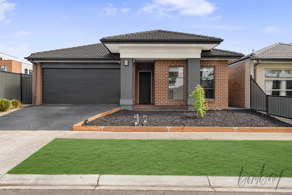 Modern Family Living in a Prime Craigieburn Location