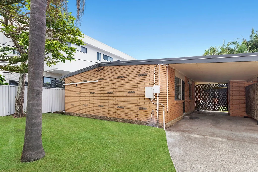 1/3 Boodera Road, Palm Beach, QLD 4221