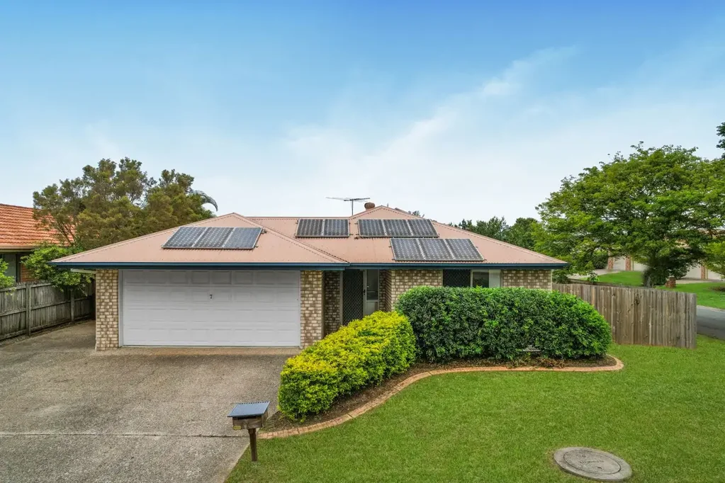 7 Chancellor Circuit, Meadowbrook, QLD 4131
