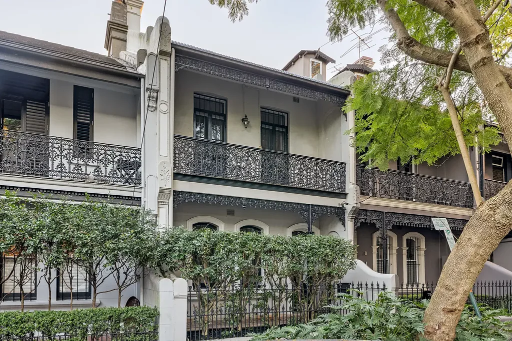 Redfern 3 Bedroom Grand family home in Redfern’s premier avenue