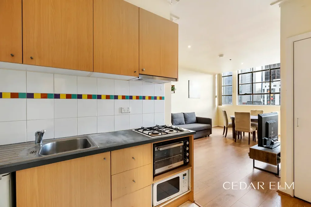 Furnished 2-Bedroom Apartment in the Heart of Melbourne CBD