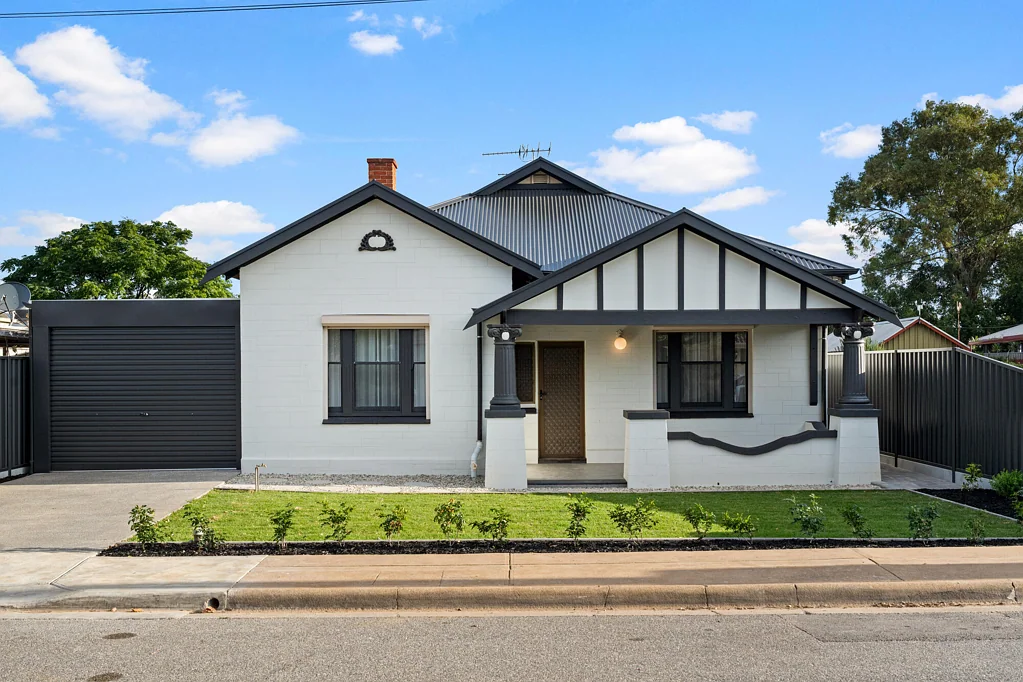 Cheltenham 4غرفة نوم Renovated Character Home with Modern Style & Everyday Comfort