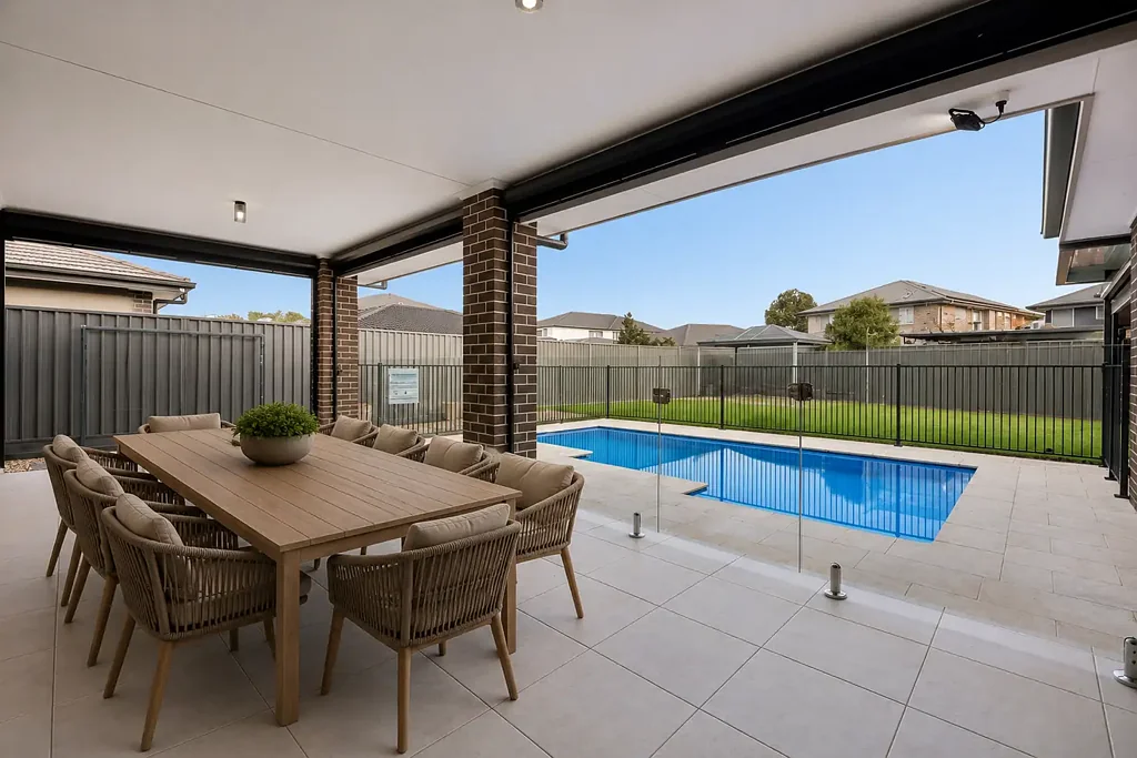 Harrington Park 6部屋 Prestige Luxury Living With House and Granny Flat in Harrington Grove
