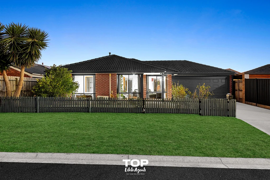6 Craigton Court, Cranbourne North, VIC 3977
