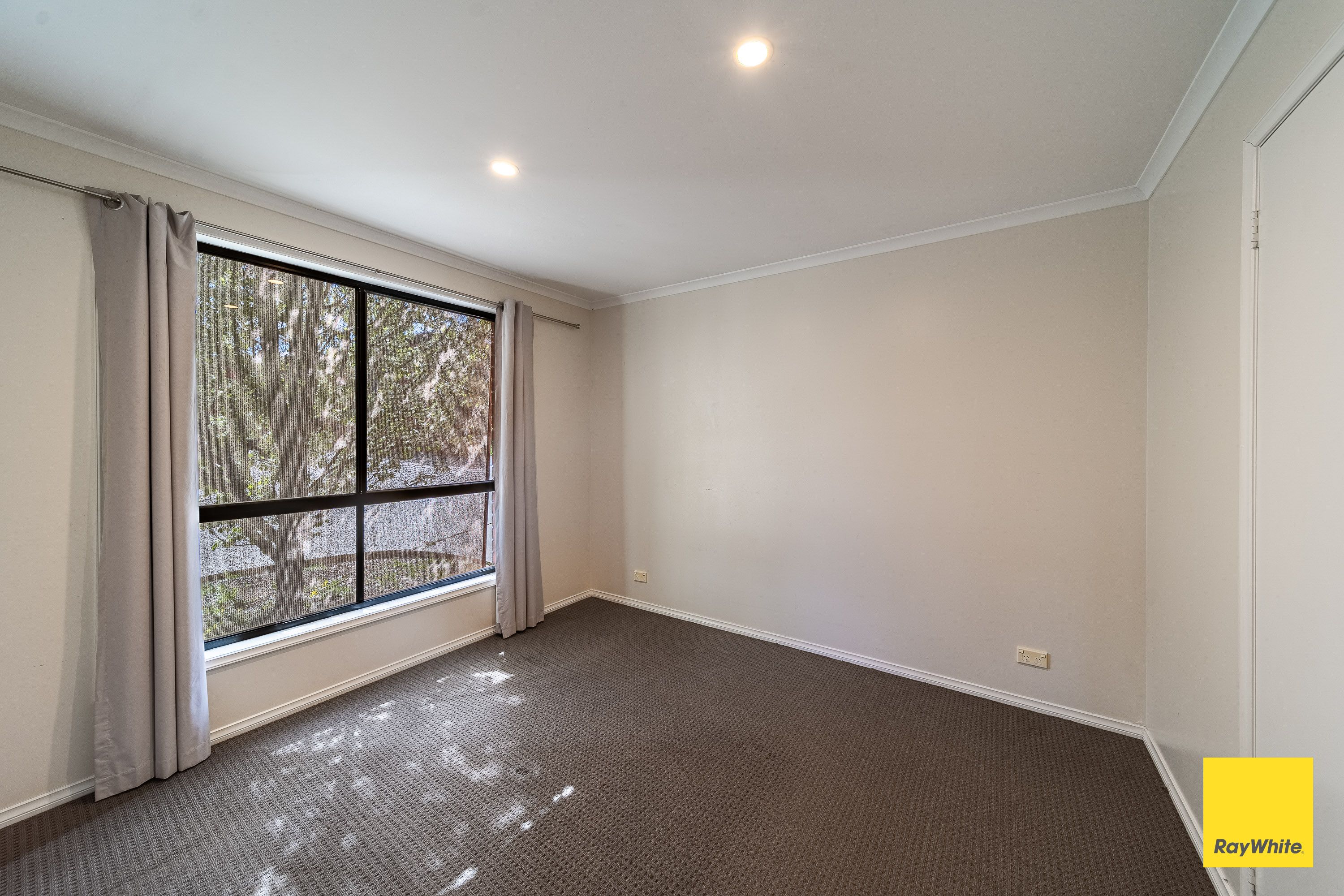 81 OSBORNE ST, FLORA HILL VIC 3550, 0房, 0浴, House