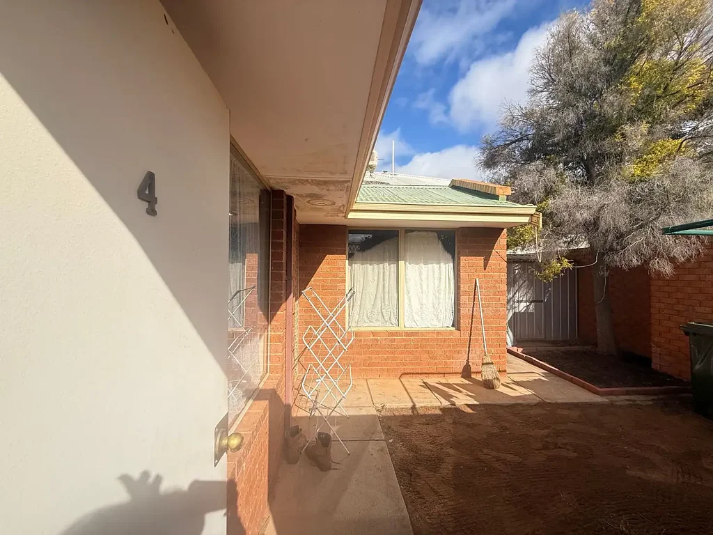 Kalgoorlie 2Moenga Move In or Invest – Low-Maintenance Central Kalgoorlie Unit
