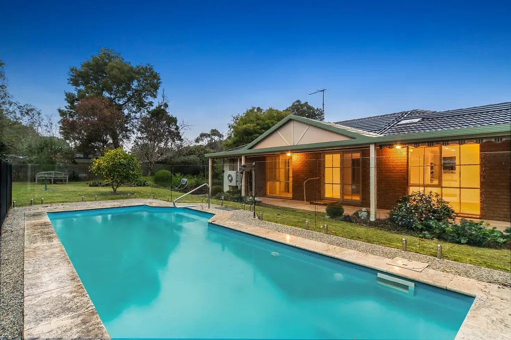 - COASTAL UNIT WITH POOL -