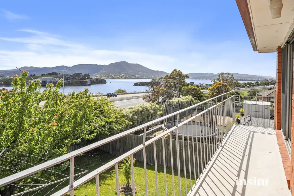 2/14 Driscoll Street, Rosetta, TAS 7010