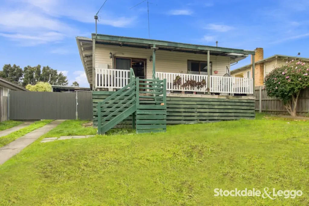 Morwell 3房  Elevated Comfort with Expansive Outdoor Living