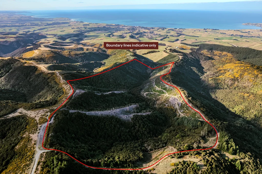 Hampden  YOUR PRIVATE 47HA PLAYGROUND